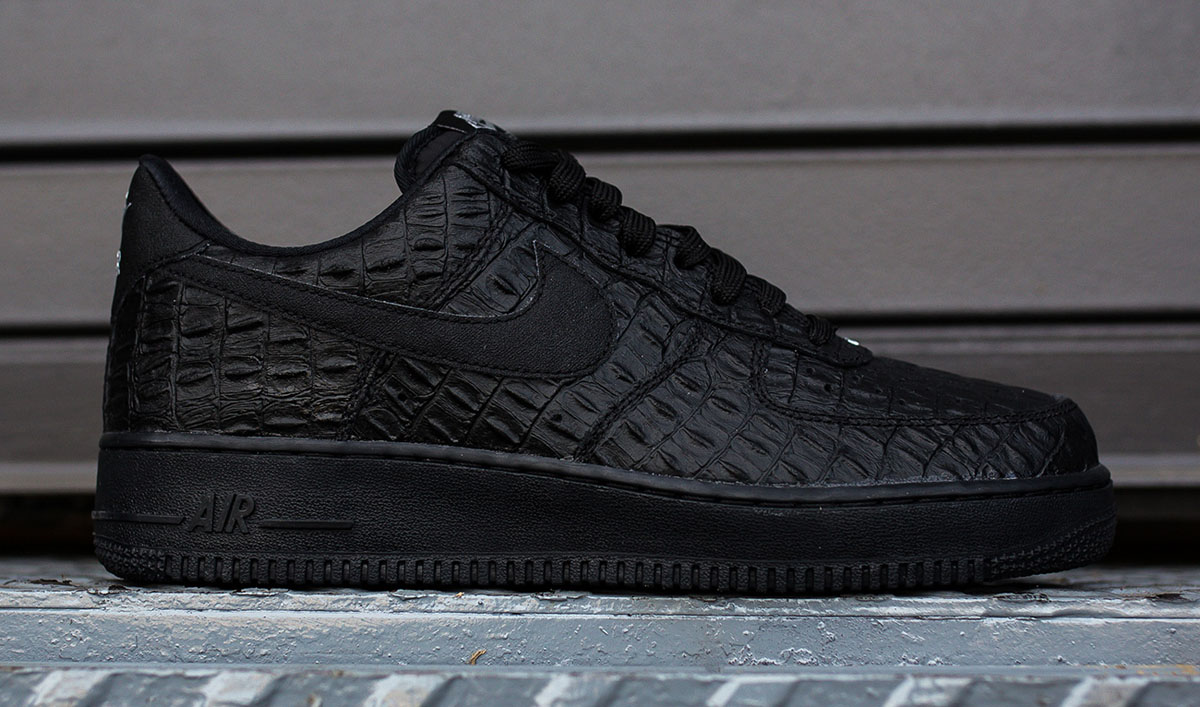 Nike Out a Air Force 1 Low | Complex