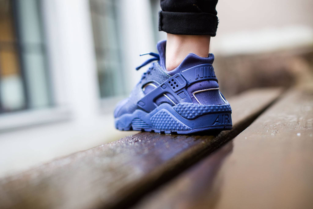 A New Women's Nike Huarache Out of the Blue |