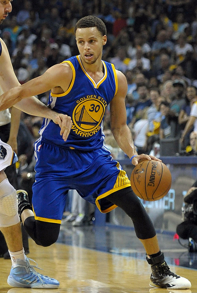 Stephen Curry wearing the &#x27;MVP&#x27; Under Armour Curry One (3)