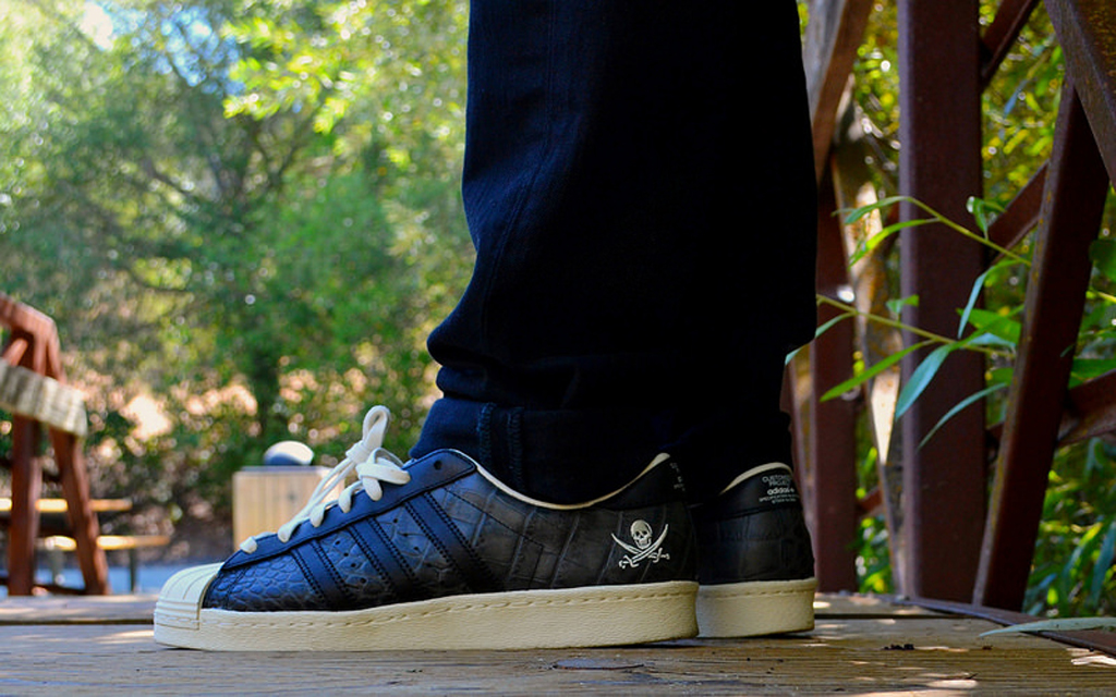 Adidas consortium x neighborhood hotsell superstar 80s '10th anniversary'