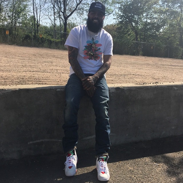 Stalley wearing the &#x27;Hare&#x27; Air Jordan VII 7