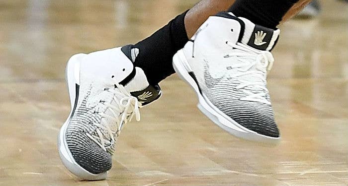 Kawhi Leonard Wears White/Black Air Jordan 31 PE (4)