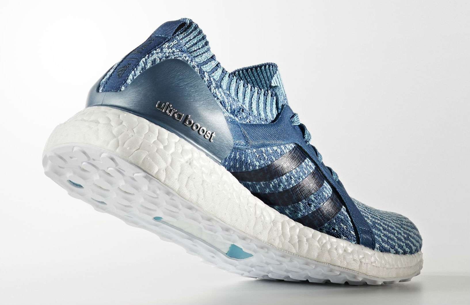Parley x adidas Ultra Boost Blue Women&#x27;s Lateral BB1978