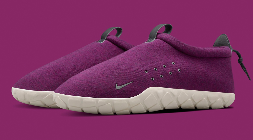 Nike air discount moc tech fleece