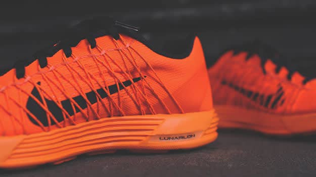 Et bestemt kant Elendig Nike Drops the Lunaracer +3 "Total Orange" | Complex