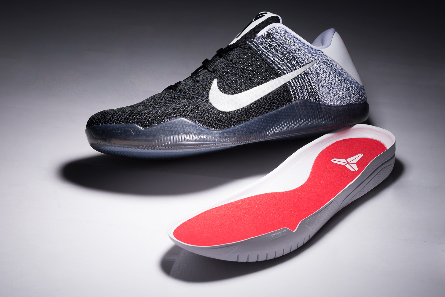 Kobe deals 11 insole