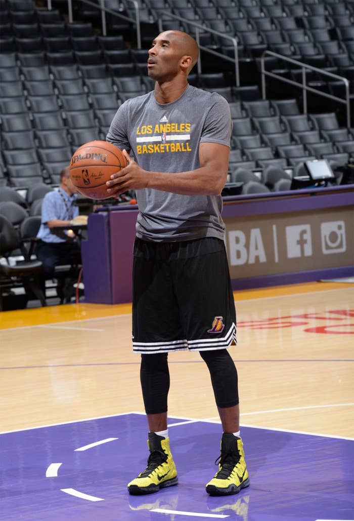 Kobe Bryant wearing the &#x27;Opening Night&#x27; Nike Kobe 10 Elite (2)