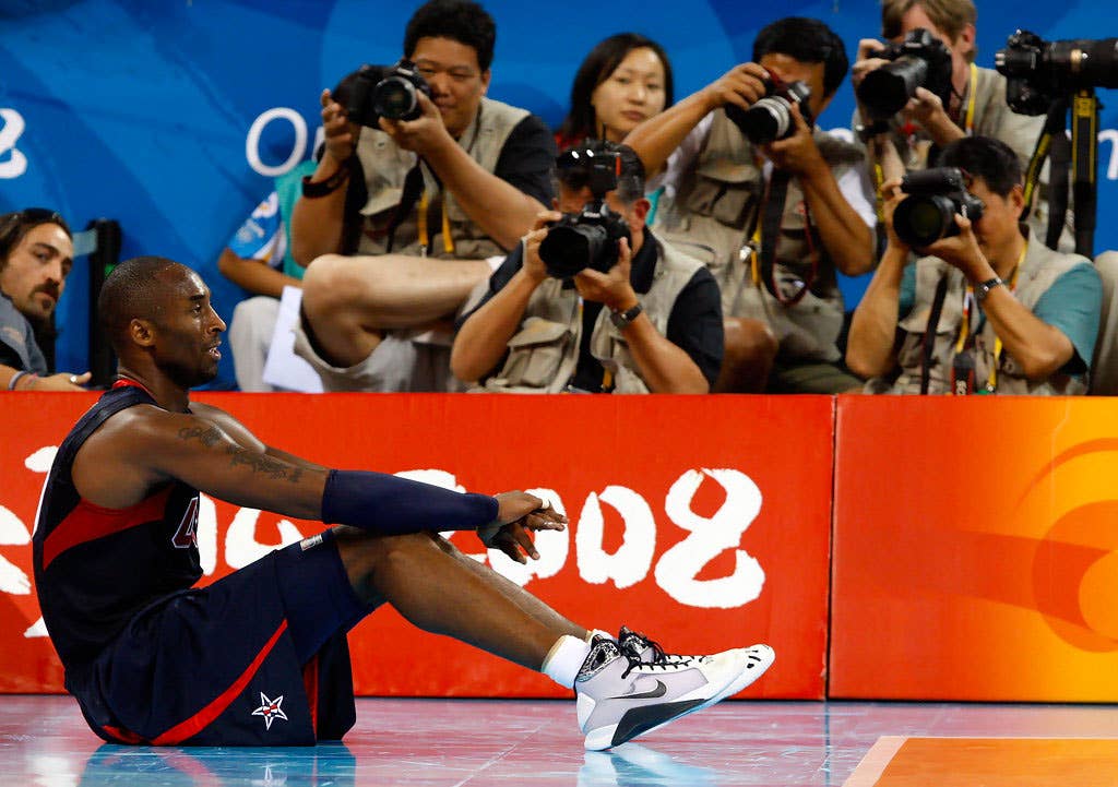 Kobe Bryant wearing the Nike Hyperdunk in the 2008 Olympics