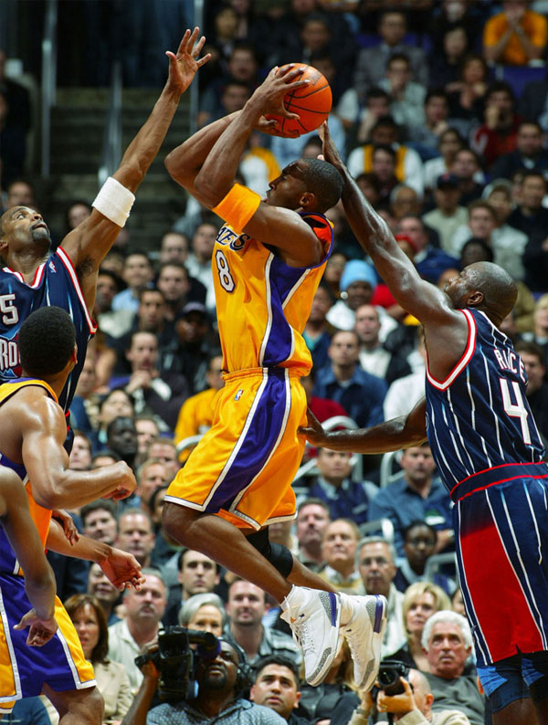 Remembering Kobe Bryant's Sneaker Free Agency