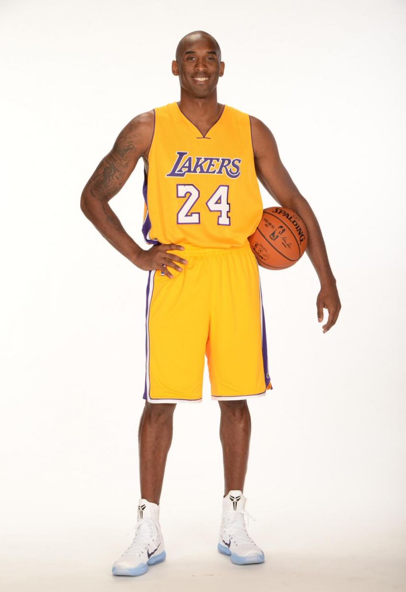 Kobe Bryant wearing a Nike Kobe 10 Elite PE