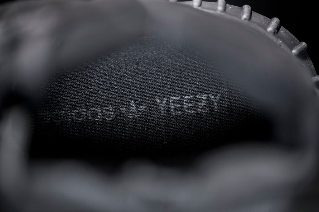adidas Yeezy 750 Boost Black BB1839 (6)