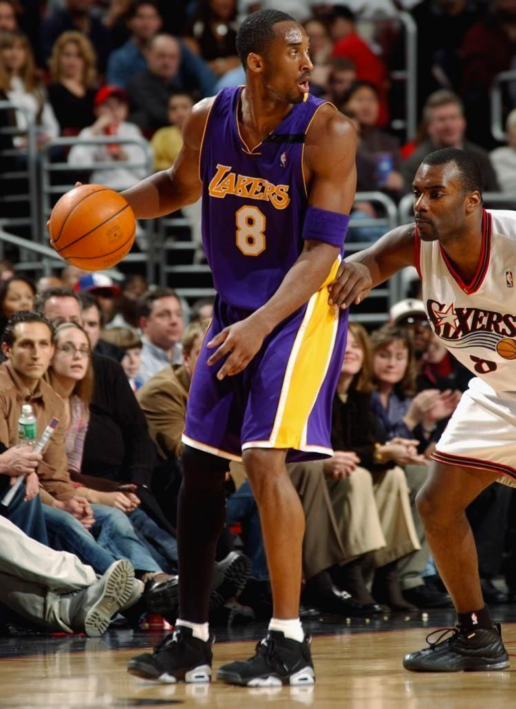 Kobe Bryant wearing the &#x27;Chrome&#x27; Air Jordan 6 Low