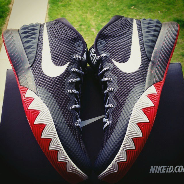 Nike iD Kyrie 1 Venom