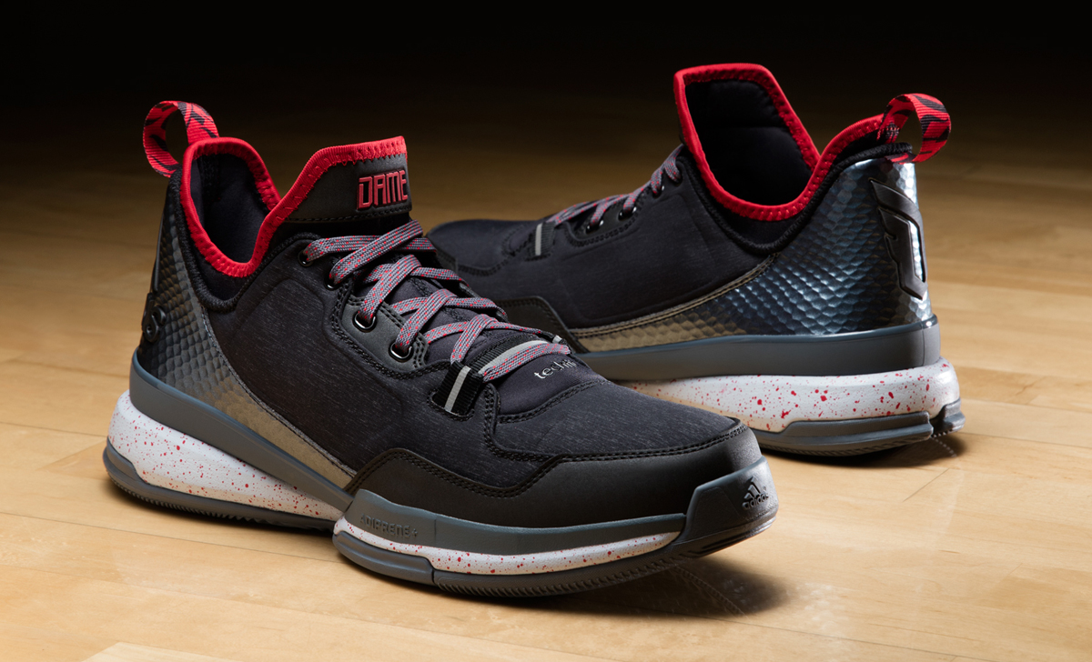 Damian lillard sneakers foot on sale locker