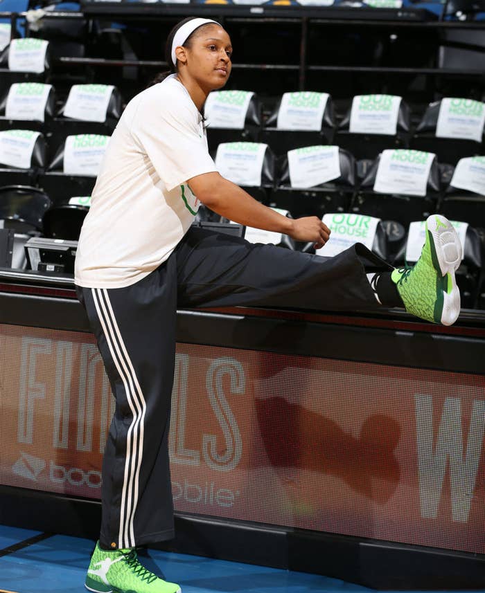 Maya Moore wearing Green Air Jordan XX9 PE for the WNBA Finals (1)