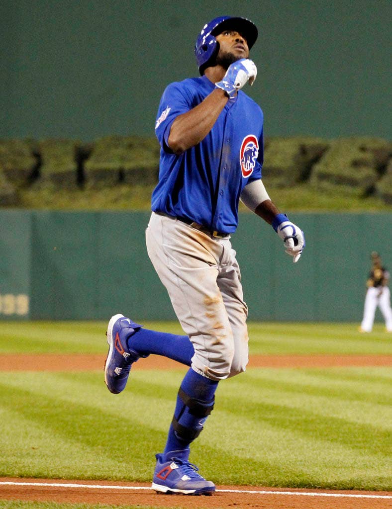 MLB #SoleWatch: Dexter Fowler Helps Cubs Advance in Air Jordan 4 Cleats