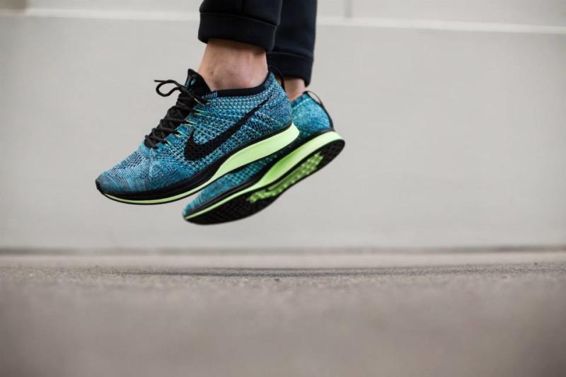 Nike flyknit clearance racer blue green