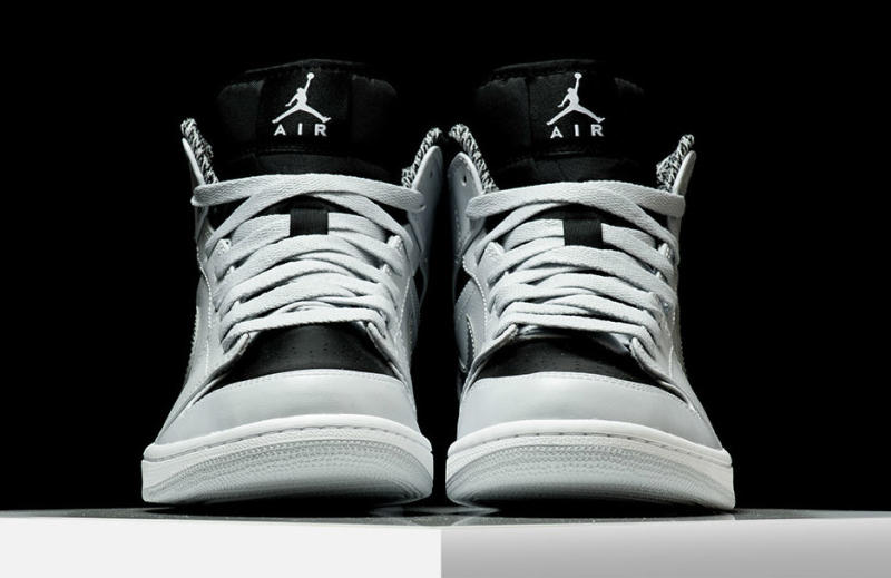 Air Jordan 1 Mid Pure Platinum 554724-032 (3)