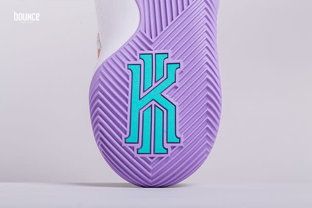 Easter Kyrie 2 820537-105 (9)