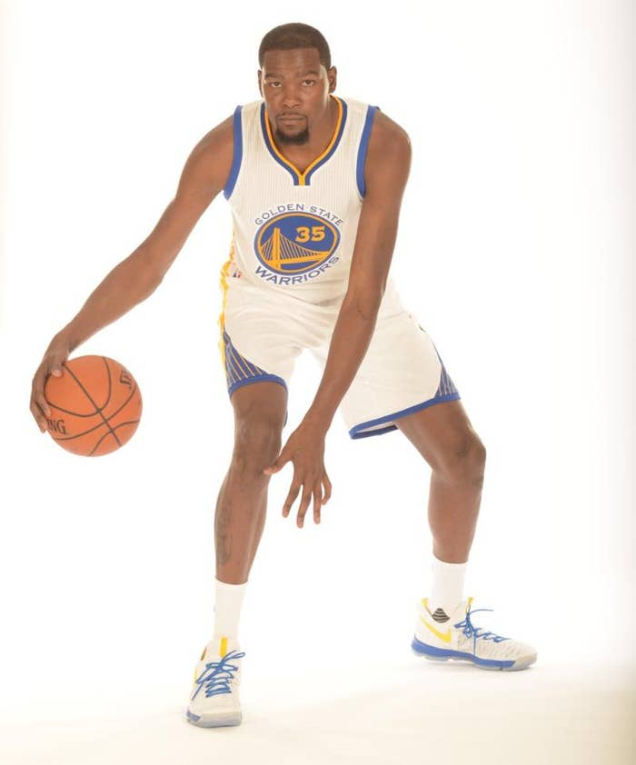 Kevin Durant Wears the Warriors Nike KD 9 (1)