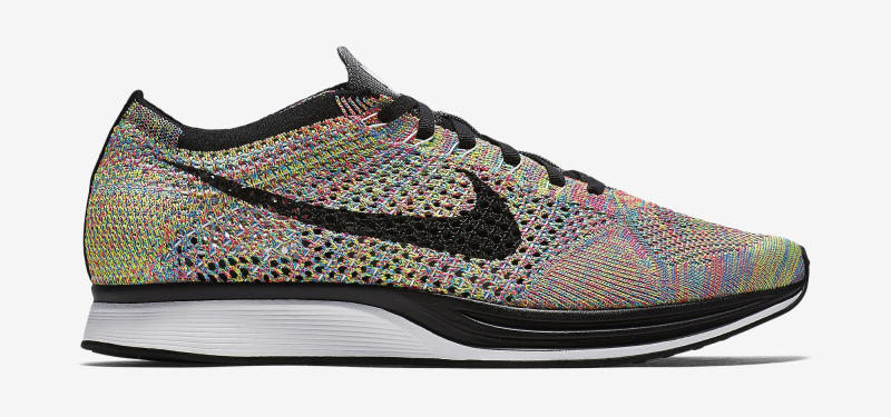 Nike flyknit racer deals black tongue