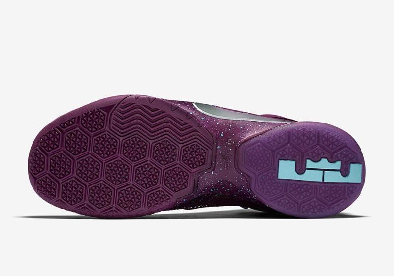 Nike's Releasing More LeBron James Sneakers With Flyease