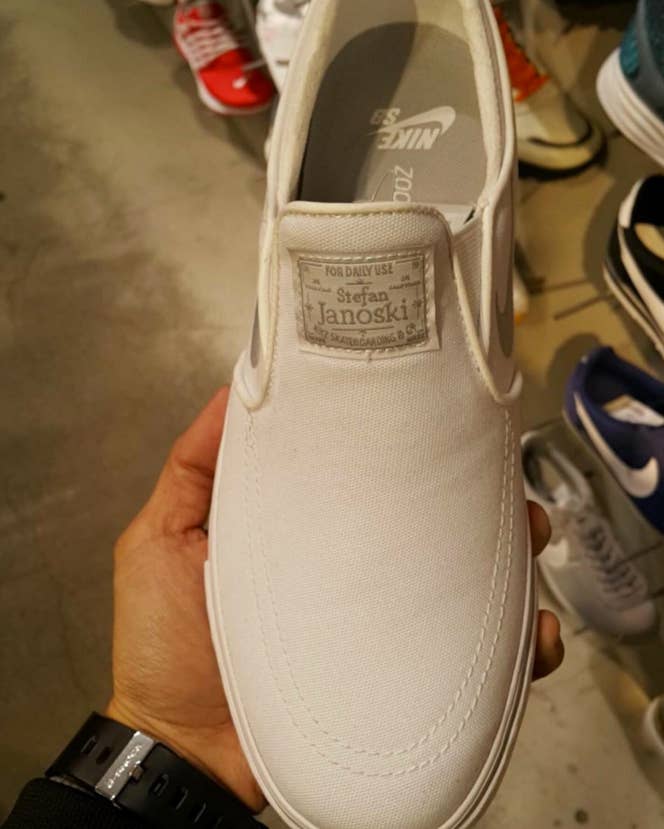 Nike janoski slip on donna oro hot sale