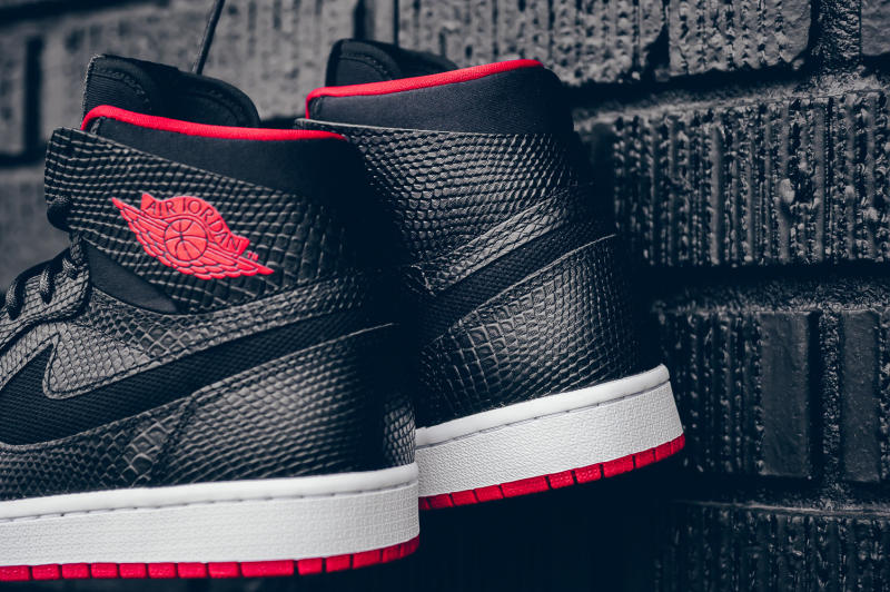 Snakeskin Jordan 1 Black Red (4)