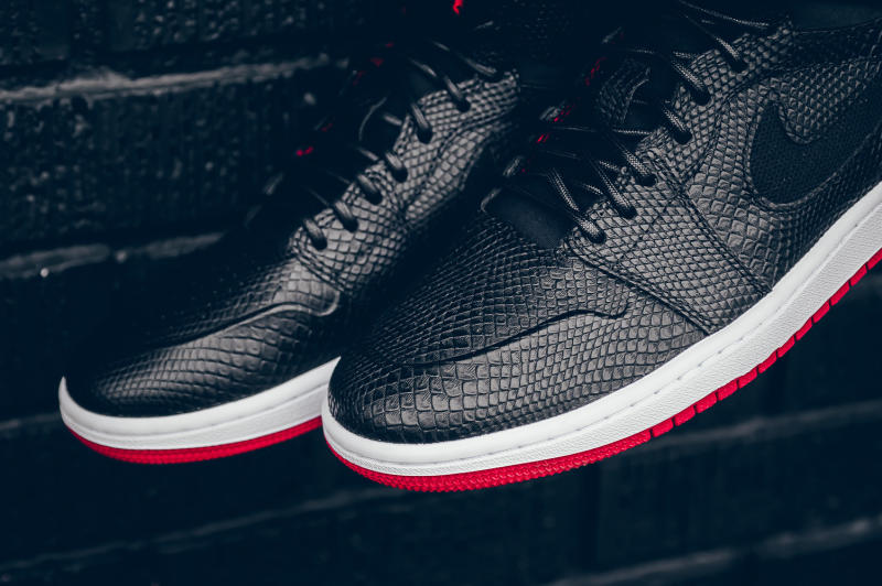 Snakeskin Jordan 1 Black Red (8)