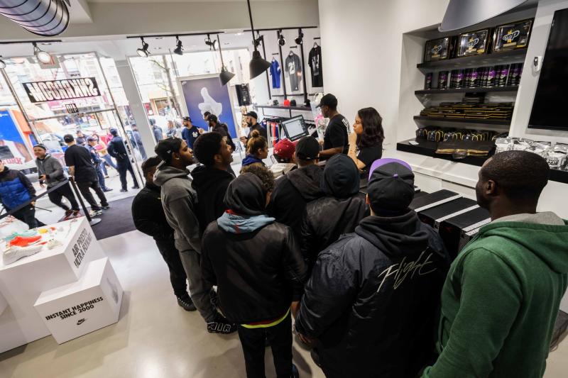 Sneaker Room Opens the Doors to Its New Jersey Flagship (13)
