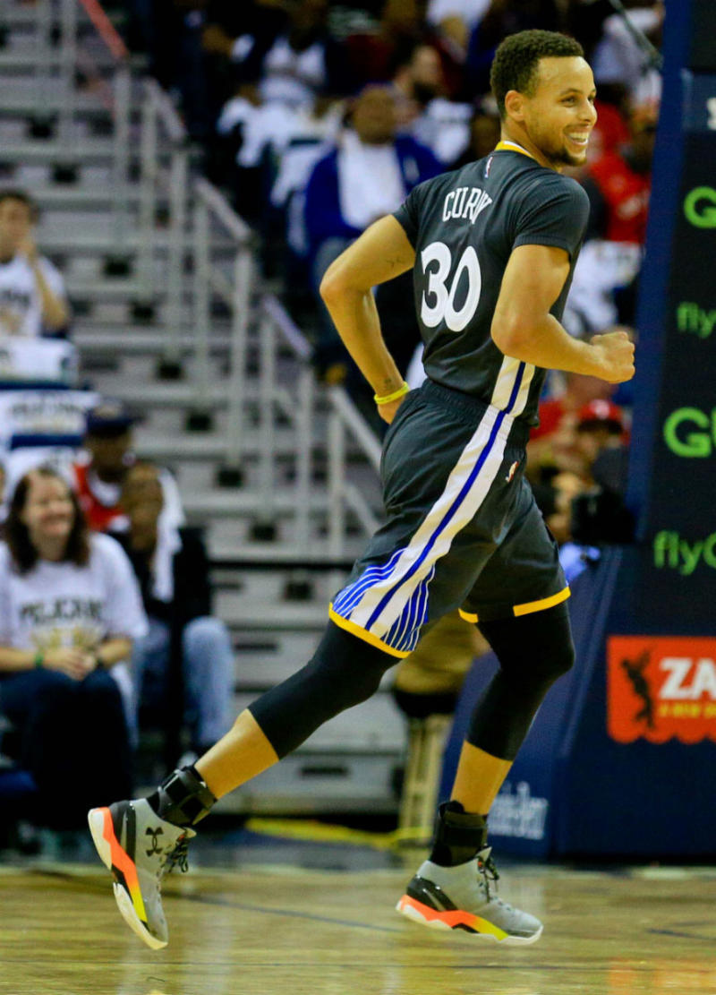 Stephen Curry Scores 53 Points Against the New Orleans Pelicans in the 