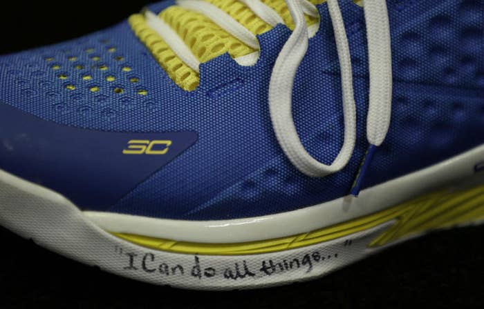 Stephen Curry Wax Statue Sneakers (2)