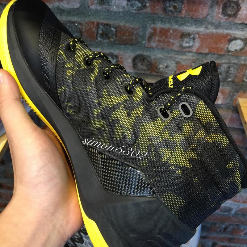 Under Armour Curry 3 Black/Yellow Camo (3)