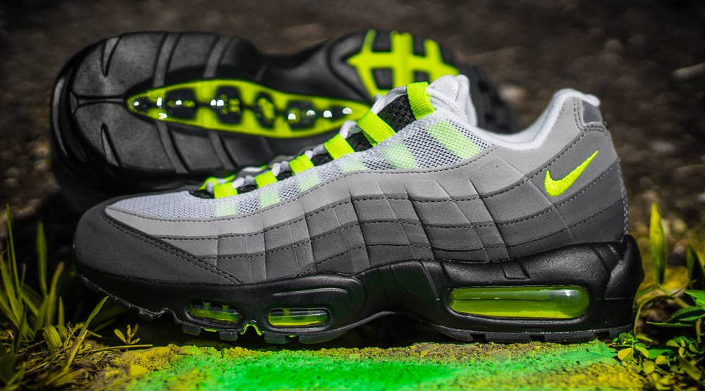 ansiedad reemplazar Talla This Year's 'Neon' Nike Air Max 95s Are the Most Expensive Ever | Complex