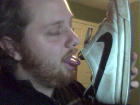 Sneaker Licking: Nike Sweet Classic Low
