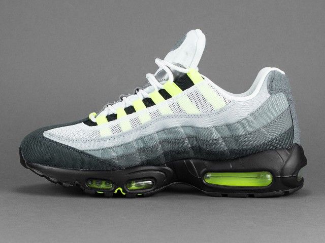 Nike Air Max 95 Patch Neon 747137-170 (2)