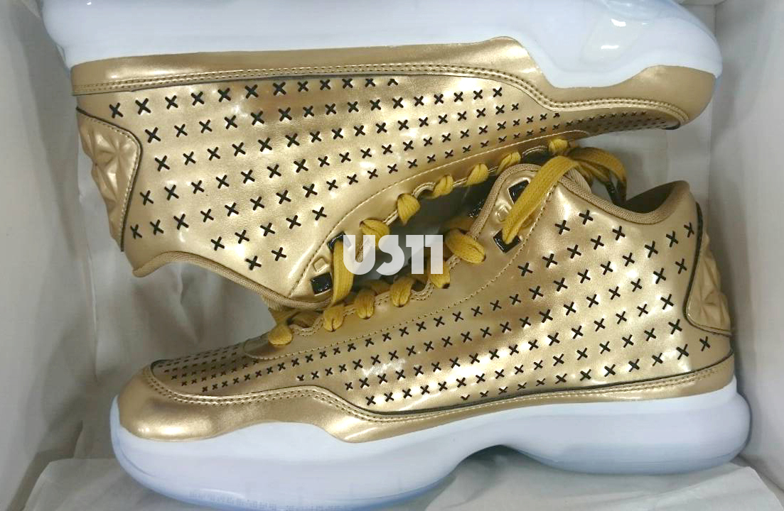 Liquid Gold Nike Kobe 10