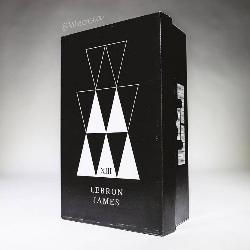Nike LeBron 13 Box
