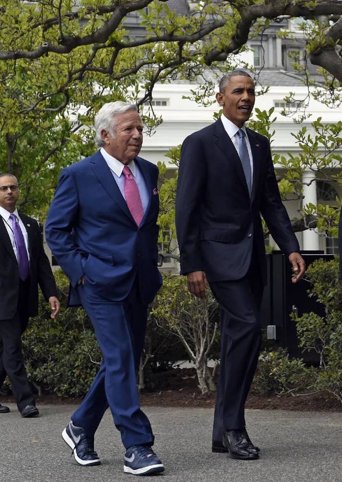 Robert Kraft wearing the Nike Lunar Force 1 &#x27;Patriots&#x27; at the White House (2)