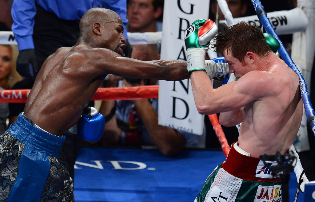 Floyd Mayweather Moves To 45-0 With Decision Over Canelo Alvarez (5)