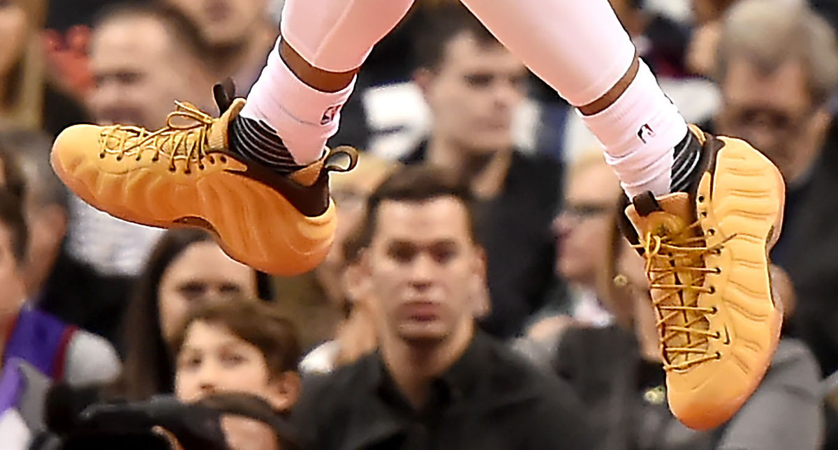 SoleWatch: DeMar DeRozan Plays In Off-Court Nike Foamposites | Complex