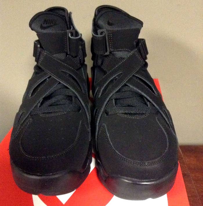 Nike Air Unlimited Black Front 889013-002