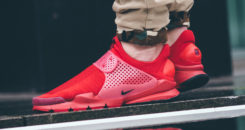 Economía no Idear See How Nike's Sock Dart 'Independence Day' Pack Looks On-feet | Complex
