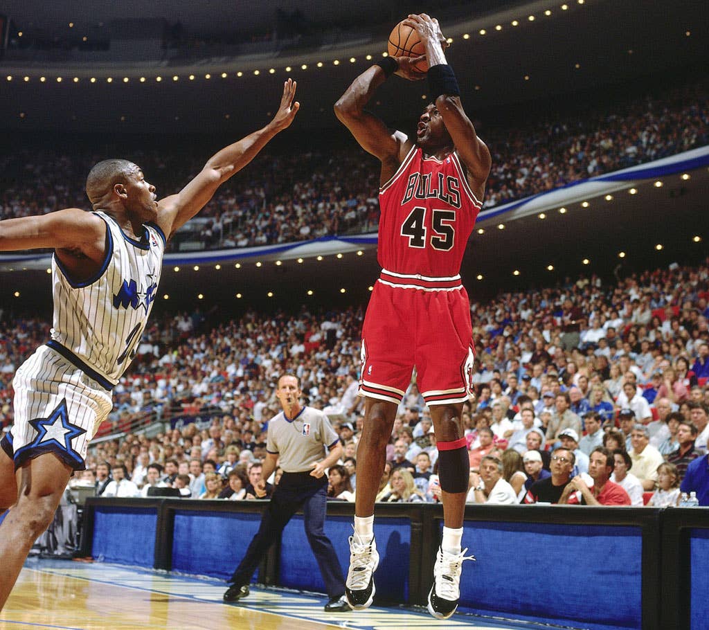 Michael Jordan Debuts the 'Concord' Air Jordan XI 11 on May 7, 1995