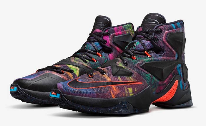 proporción anfitriona Amabilidad Here's an Official Look at the 'Akronite Philosophy' Nike LeBron 13 |  Complex
