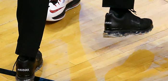 NBA Referee Marc Davis wearing Blacked Out Nike Air Max 2009 Shoes