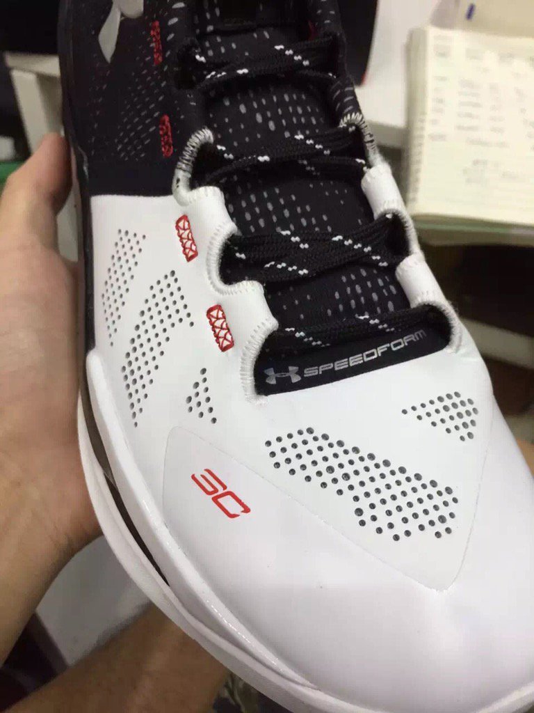 Under Armour Curry Two Suit &amp; Tie (3)