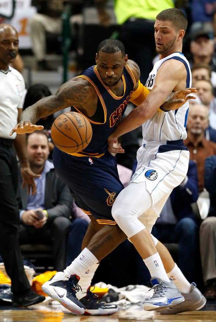 LeBron James wearing Nike LeBron 12 Navy/White-Red-Yellow PE (1)