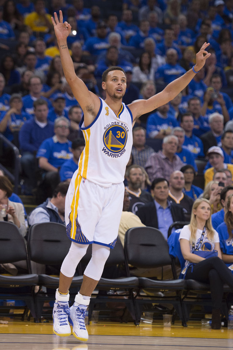 Stephen Curry wearing the Under Armour Curry Two Warriors (5)