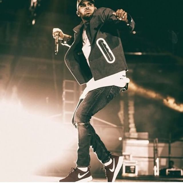 Chris Brown wearing the Nike Roshe Run
